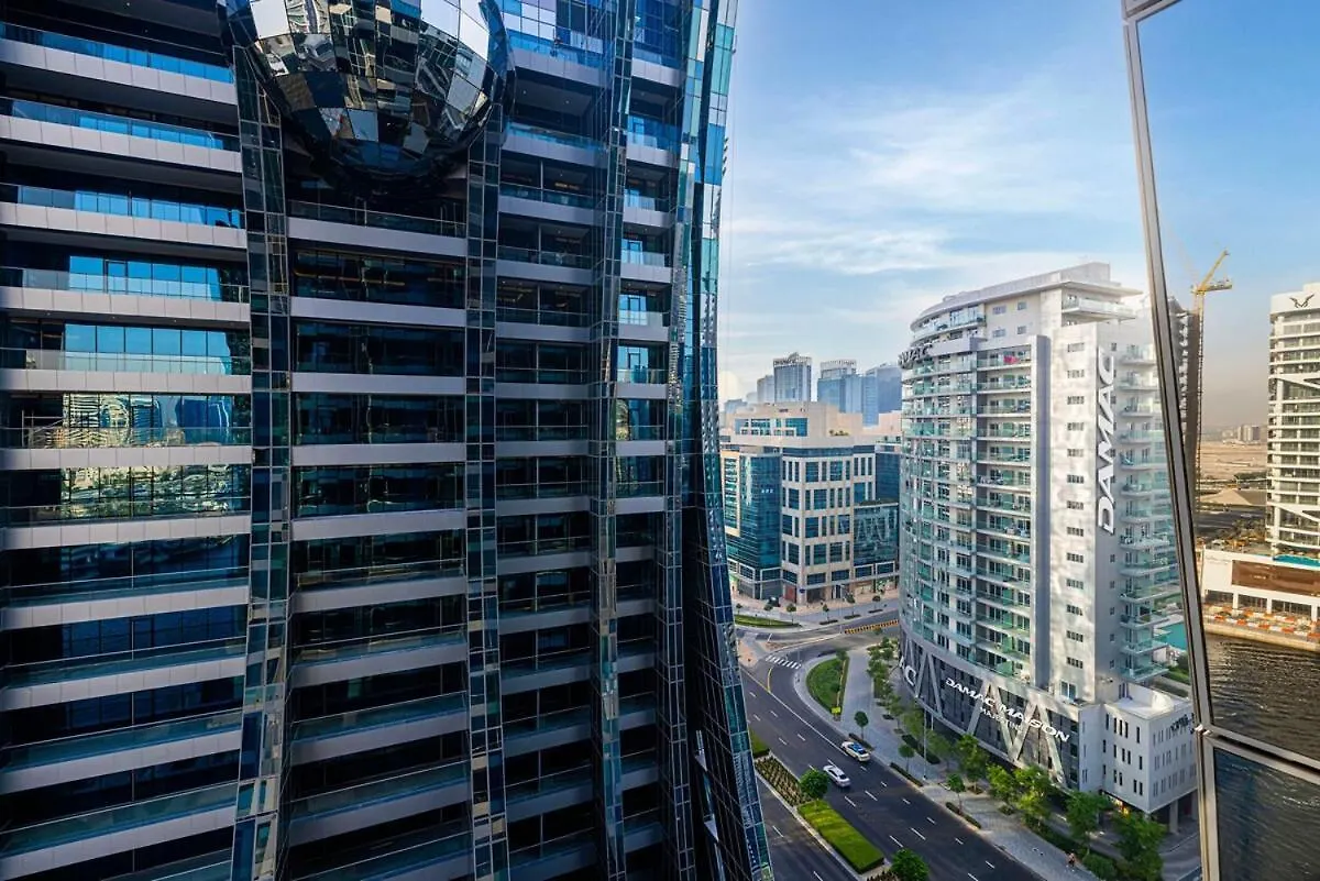 Appartamento Tranquil Haven Near Burj Khalifa Dubai